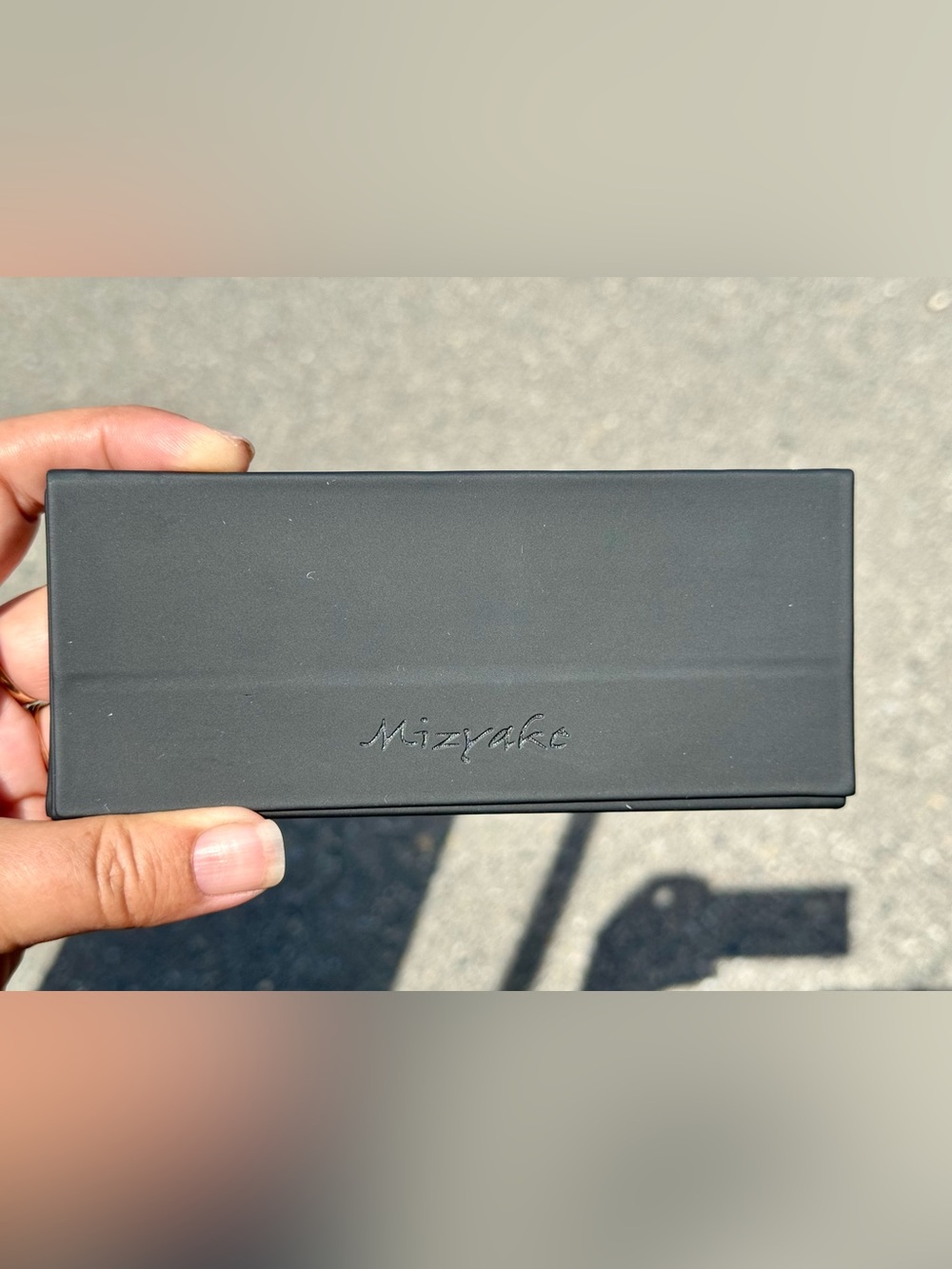 Mizyake Matte Black Eyeglass Case